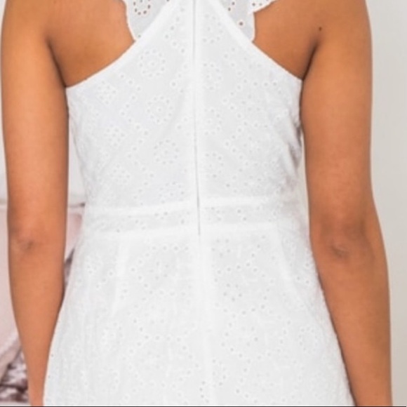 Pink lily white eyelet criss cross romper - Picture 9 of 11